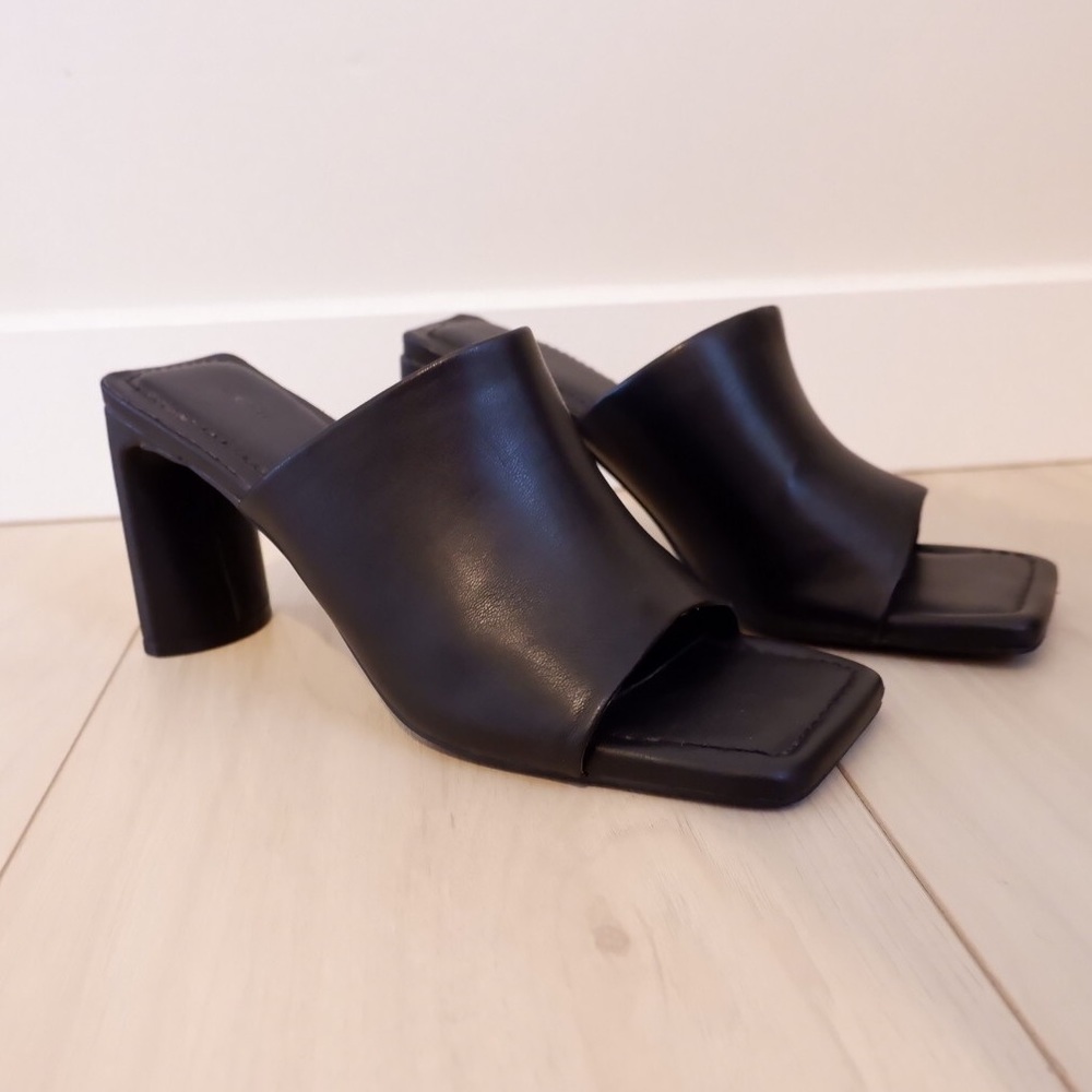SOLD- OAK + FORT Peep Toe 90’s Inspired Mules - Picture 3 of 7